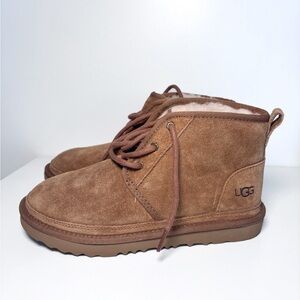 UGG Neumel II Chestnut Brown Suede Wool Lined Winter Chukka Boots Unisex Kid’s 4